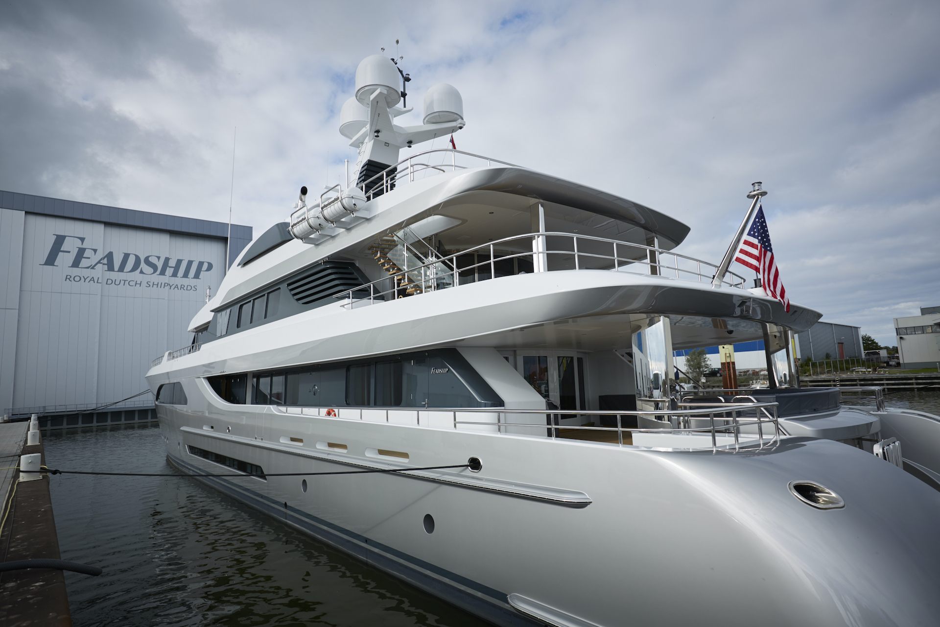 Yacht W Feadship CHARTERWORLD Luxury Superyacht Charters